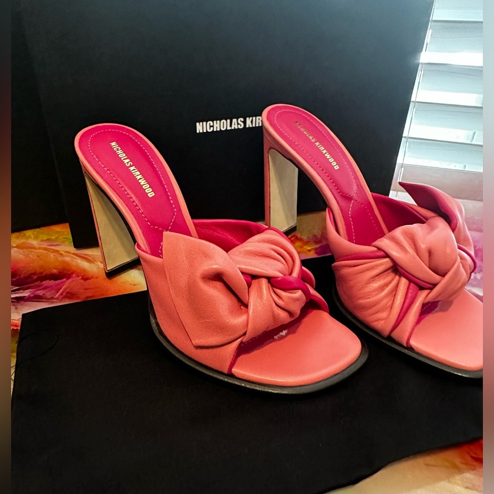 NICHOLAS KIRKWOOD Pink Twist Tie Leather Mule